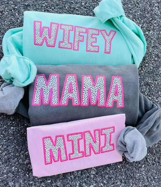 MAMA Dotted TEE PREORDER (SHIP DATE 11/28)