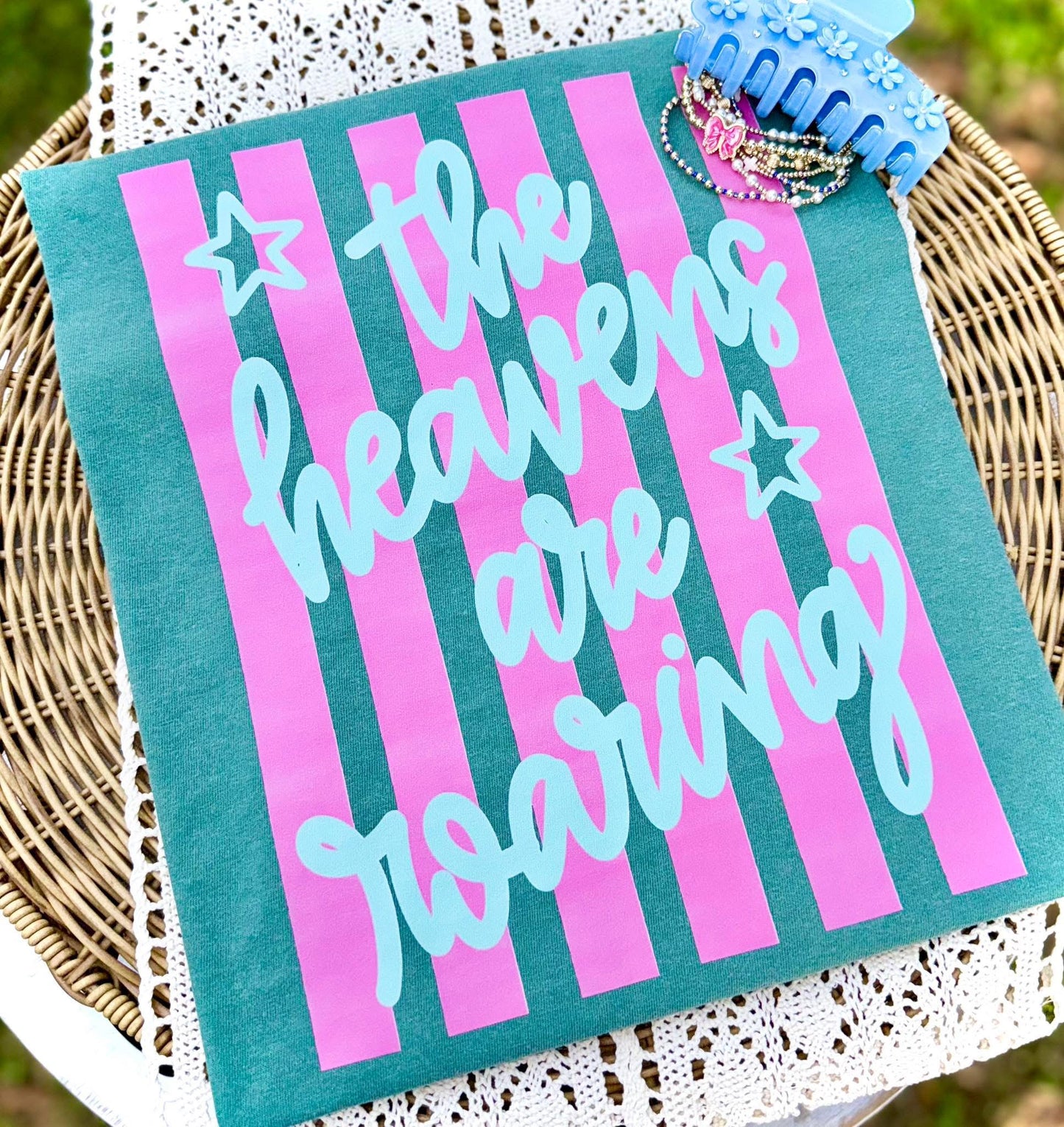 The Heavens are Roaring *blue/pink* (wholesale)
